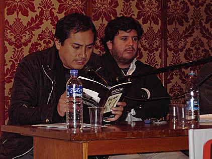 Miguel Ildefonso dice poemas de su libro M.D.I.H.